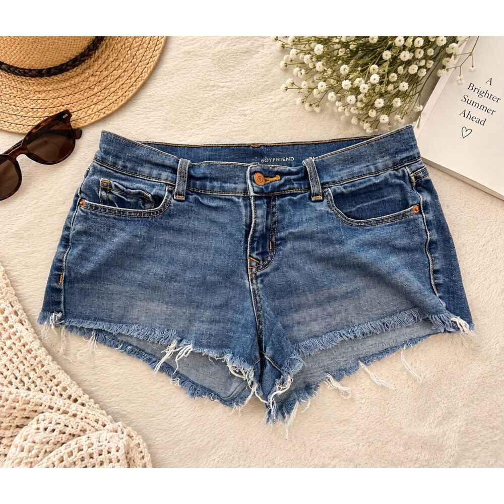 Old Navy Boyfriend Denim Shorts Distressed Frayed Hem Blue Size 2